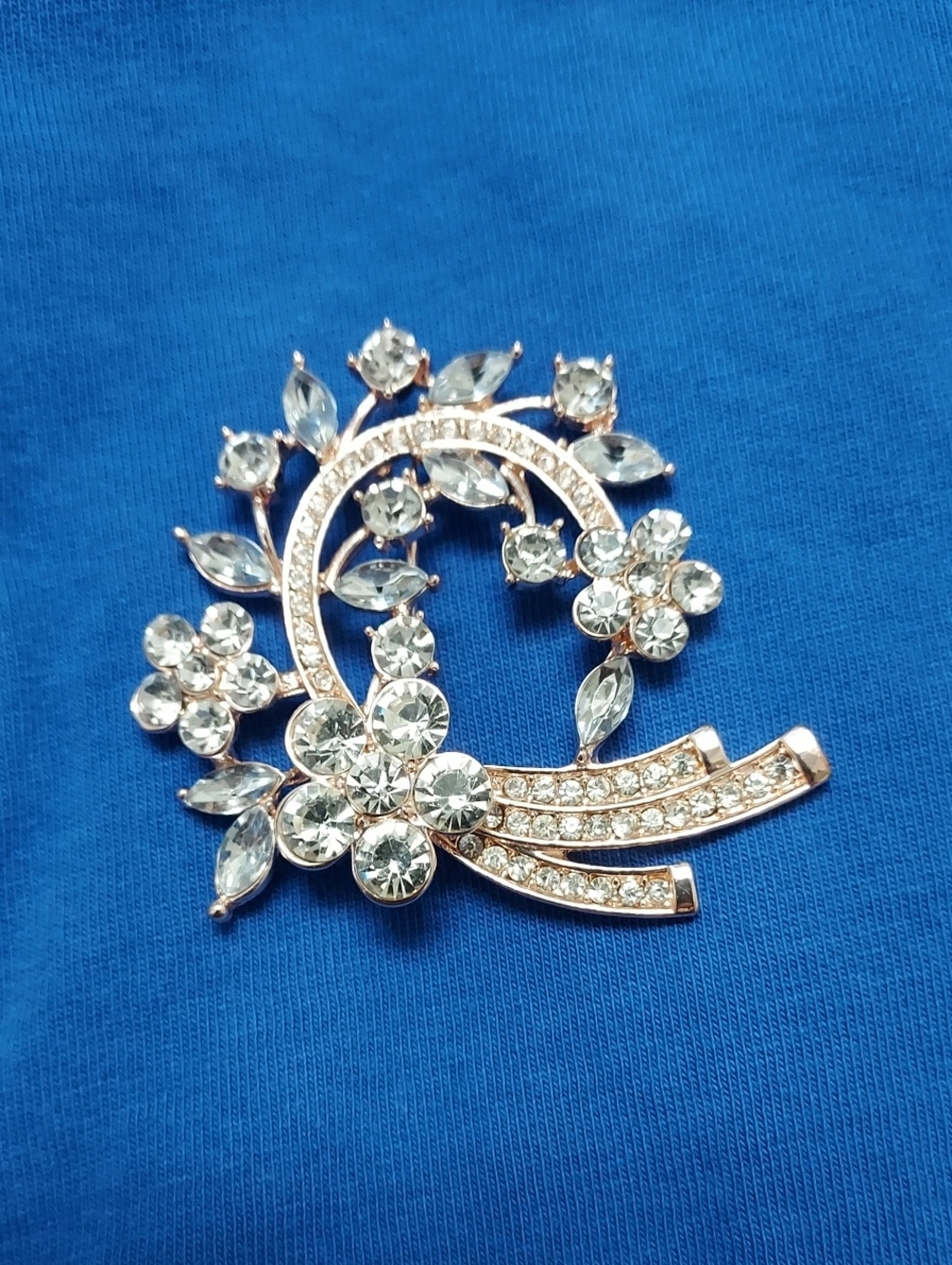 Crystal Floral Circle Brooch - Clear Crystal and Gold Tone